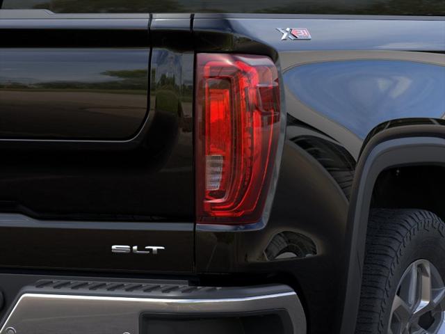2026 GMC Sierra 1500 Crew Cab, Standard Bed, SLT, 4WD