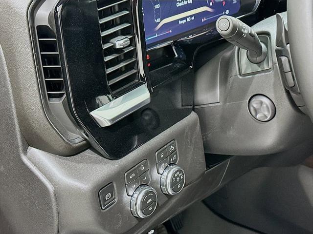 2026 GMC Sierra 1500 Crew Cab, Standard Bed, SLT, 4WD