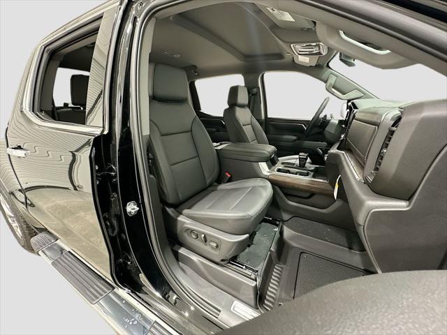 2026 GMC Sierra 1500 Crew Cab, Standard Bed, SLT, 4WD