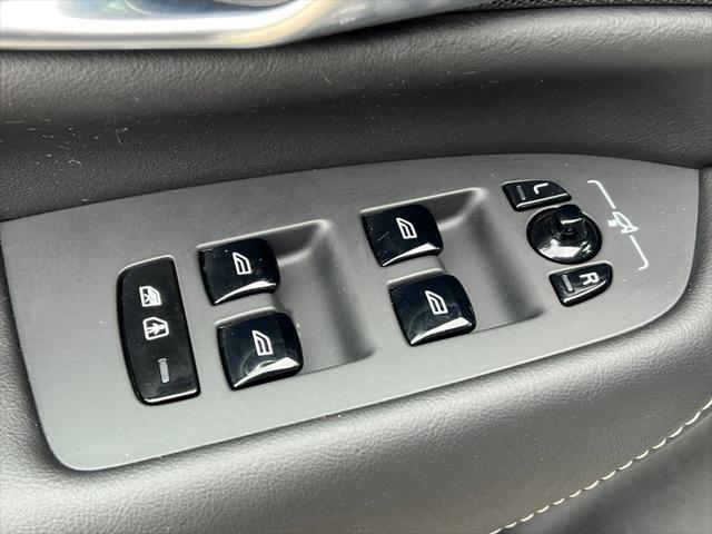 2022 Volvo XC90 T6 Inscription 6 Passenger