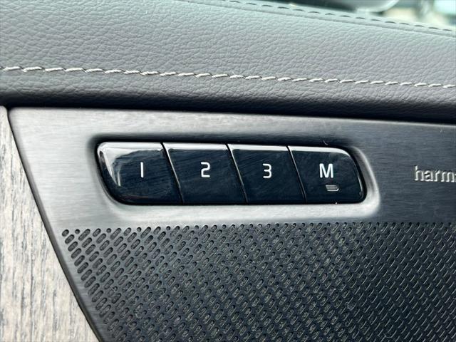 2022 Volvo XC90 T6 Inscription 6 Passenger