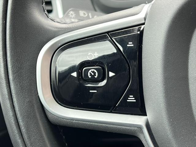 2022 Volvo XC90 T6 Inscription 6 Passenger