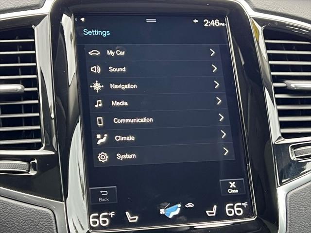 2022 Volvo XC90 T6 Inscription 6 Passenger