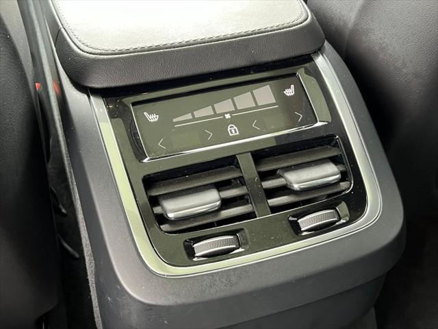 2022 Volvo XC90 T6 Inscription 6 Passenger
