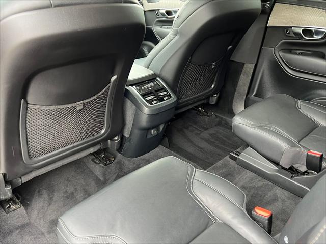2022 Volvo XC90 T6 Inscription 6 Passenger