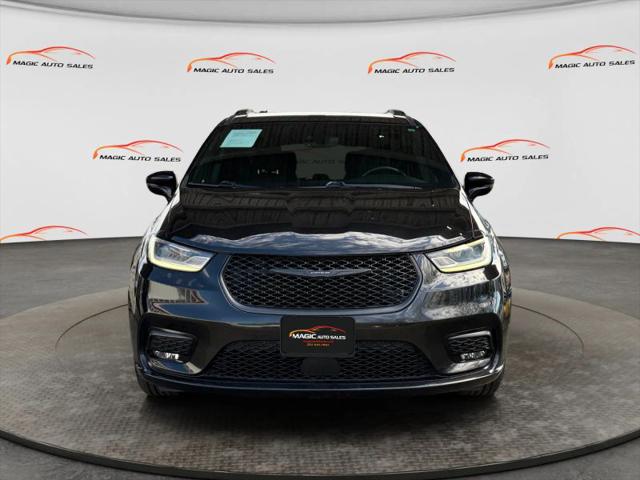 2021 Chrysler Pacifica Touring AWD