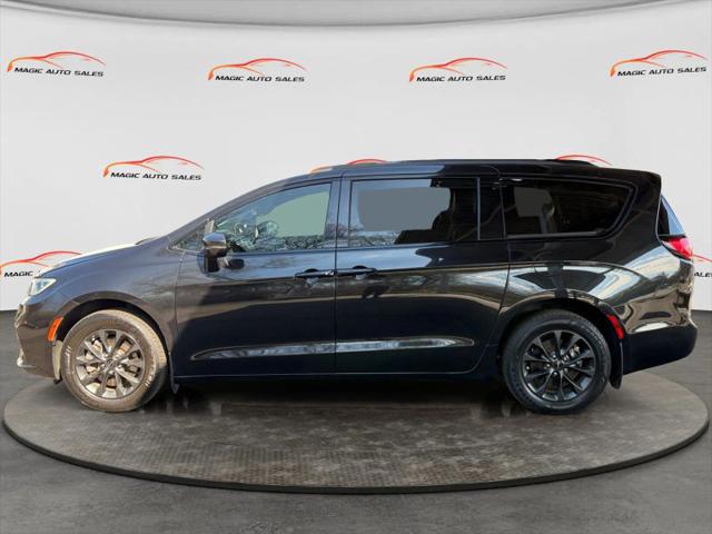 2021 Chrysler Pacifica Touring AWD