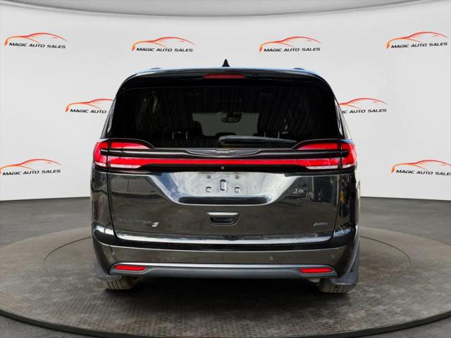 2021 Chrysler Pacifica Touring AWD