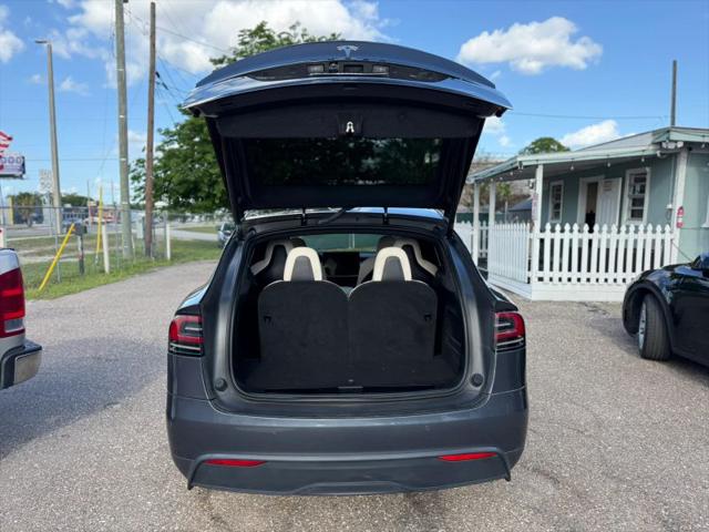 2022 Tesla Model X Dual Motor All-Wheel Drive