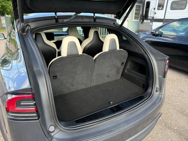 2022 Tesla Model X Dual Motor All-Wheel Drive