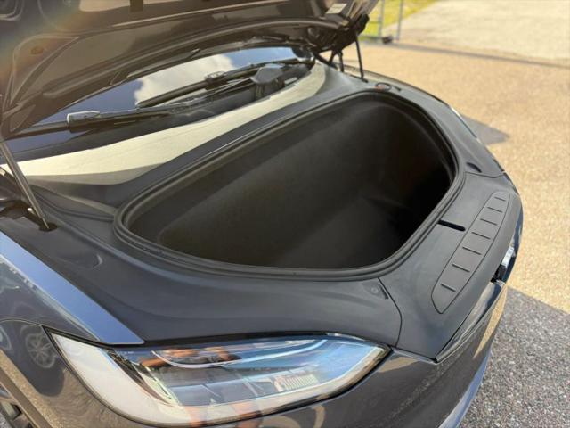 2022 Tesla Model X Dual Motor All-Wheel Drive