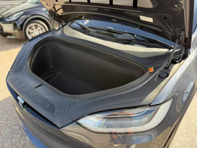 2022 Tesla Model X Dual Motor All-Wheel Drive