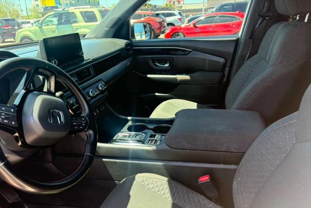 2023 Honda Pilot 2WD Sport