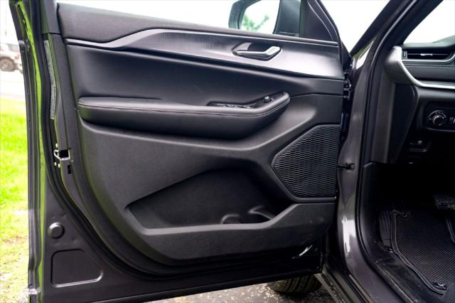 2026 Jeep Grand Cherokee L Altitude 4x2