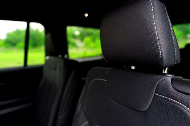 2026 Jeep Grand Cherokee L Altitude 4x2