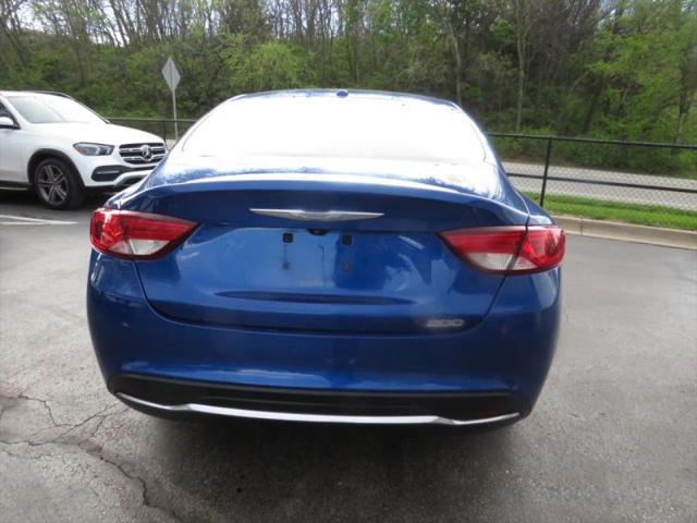 2015 Chrysler 200 Limited