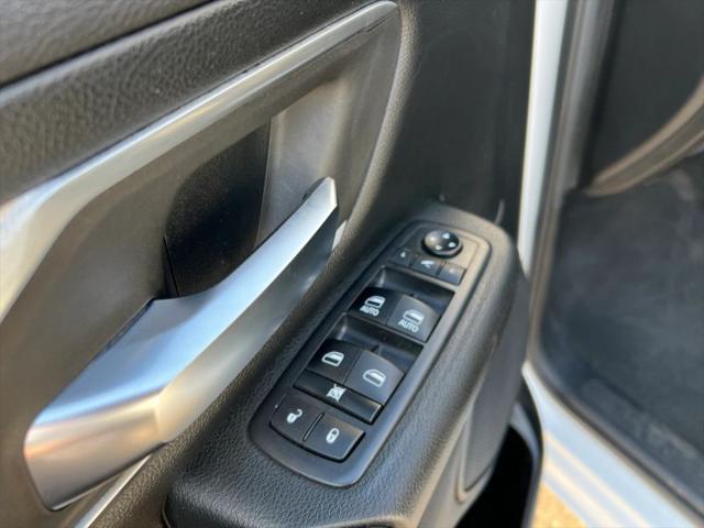 2019 Ram 1500 Big Horn/Lone Star Crew Cab 4x4 5'7" Box