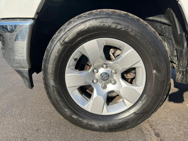 2019 Ram 1500 Big Horn/Lone Star Crew Cab 4x4 5'7" Box