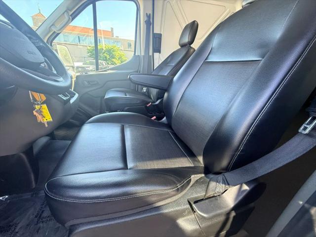 2024 Ford Transit Cargo Van Medium Roof w/LWB