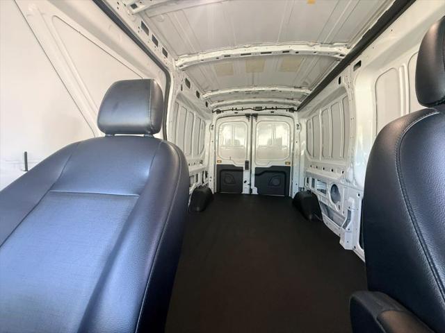 2024 Ford Transit Cargo Van Medium Roof w/LWB