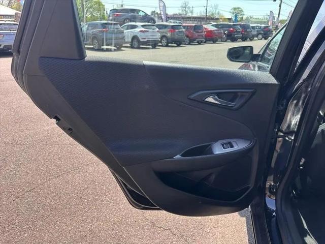 2021 Chevrolet Malibu FWD LT