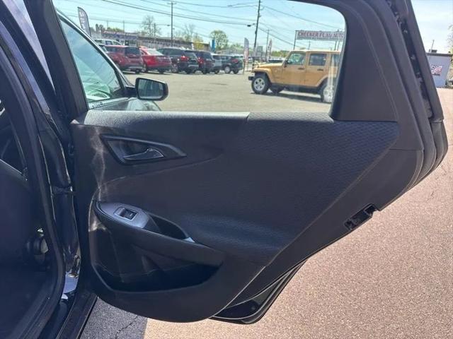 2021 Chevrolet Malibu FWD LT