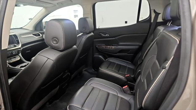 2022 GMC Acadia FWD Denali