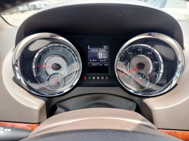 2014 Chrysler Town & Country Touring-L