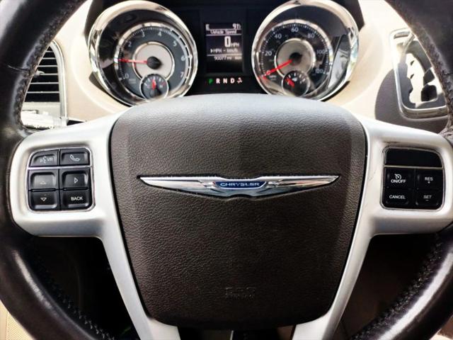 2014 Chrysler Town & Country Touring-L
