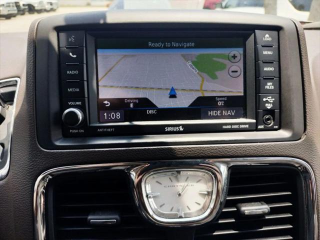 2014 Chrysler Town & Country Touring-L