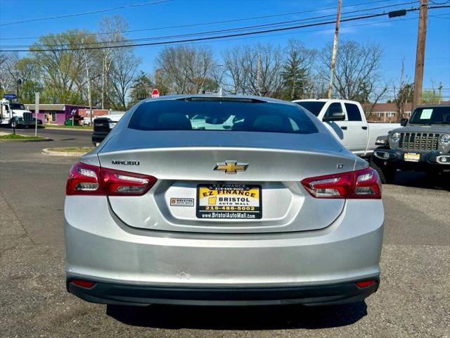 2022 Chevrolet Malibu FWD LT