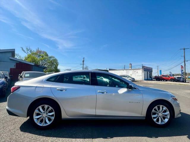 2022 Chevrolet Malibu FWD LT