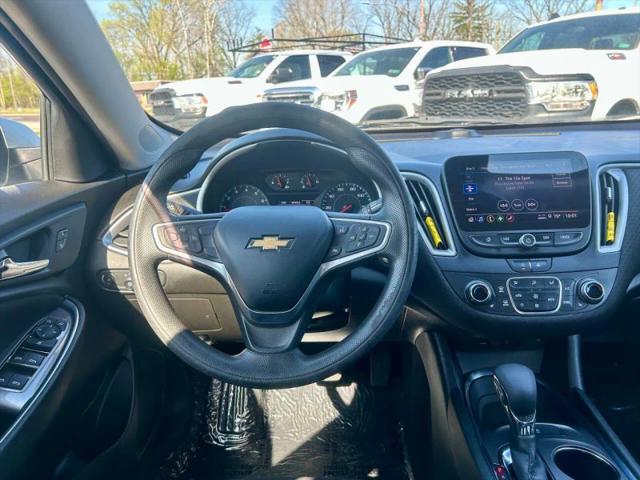 2022 Chevrolet Malibu FWD LT