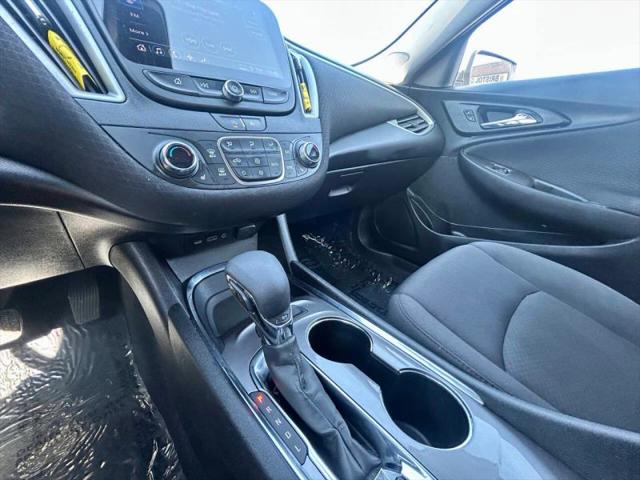 2022 Chevrolet Malibu FWD LT