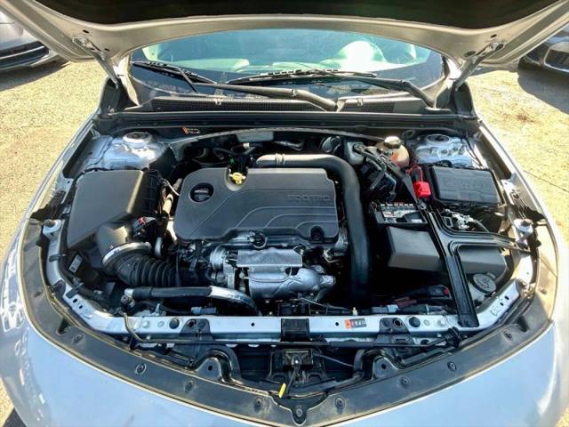 2022 Chevrolet Malibu FWD LT