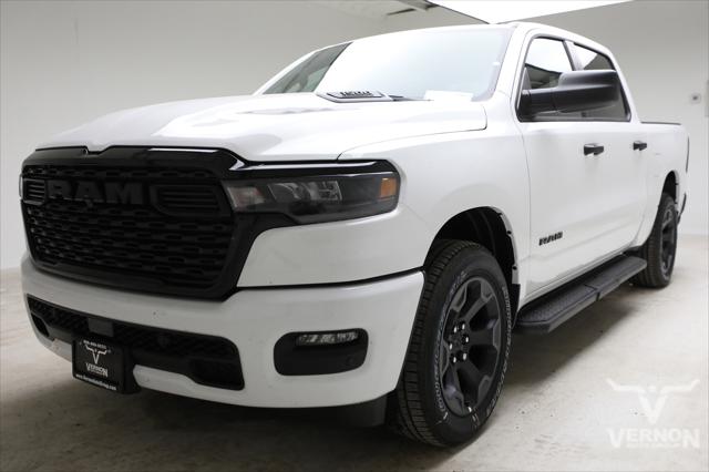 2026 RAM Ram 1500 RAM 1500 EXPRESS CREW CAB 4X4 57 BOX
