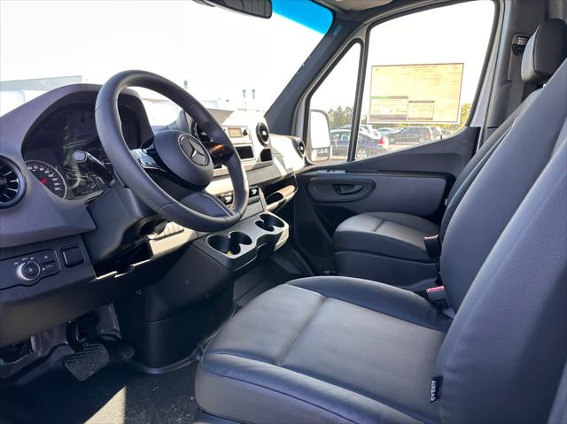 2025 Mercedes-Benz Sprinter 2500 Standard Roof 4-Cyl Diesel