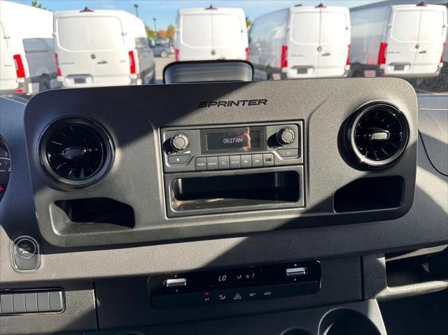 2025 Mercedes-Benz Sprinter 2500 Standard Roof 4-Cyl Diesel