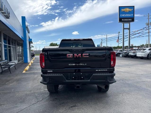 2023 GMC Sierra 3500HD 4WD Crew Cab Standard Bed Denali