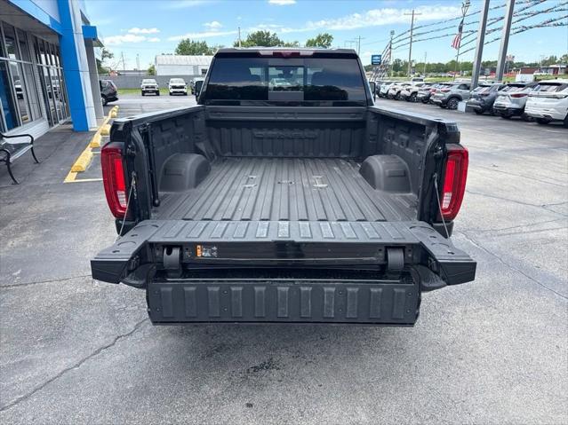 2023 GMC Sierra 3500HD 4WD Crew Cab Standard Bed Denali
