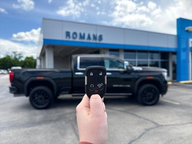 2023 GMC Sierra 3500HD 4WD Crew Cab Standard Bed Denali