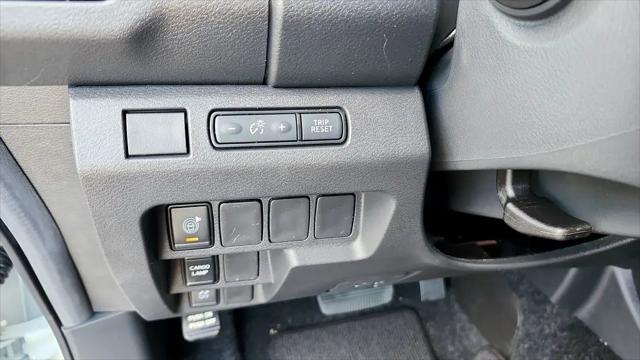 2026 Nissan Frontier Crew Cab SV 4x2