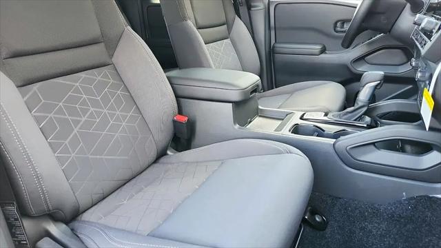2026 Nissan Frontier Crew Cab SV 4x2