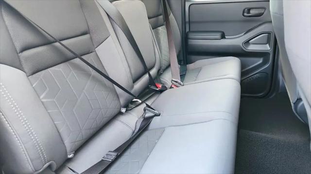 2026 Nissan Frontier Crew Cab SV 4x2