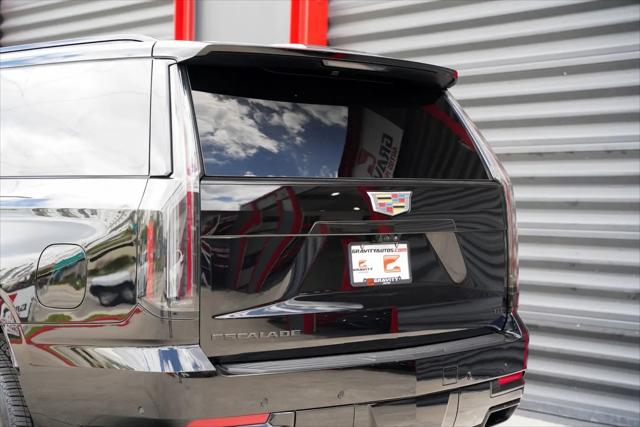 2025 Cadillac Escalade ESV Premium Luxury