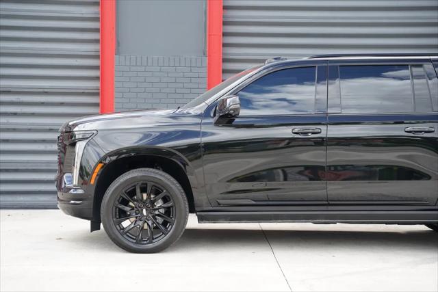 2025 Cadillac Escalade ESV Premium Luxury