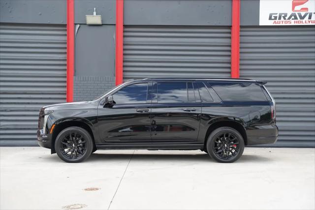 2025 Cadillac Escalade ESV Premium Luxury