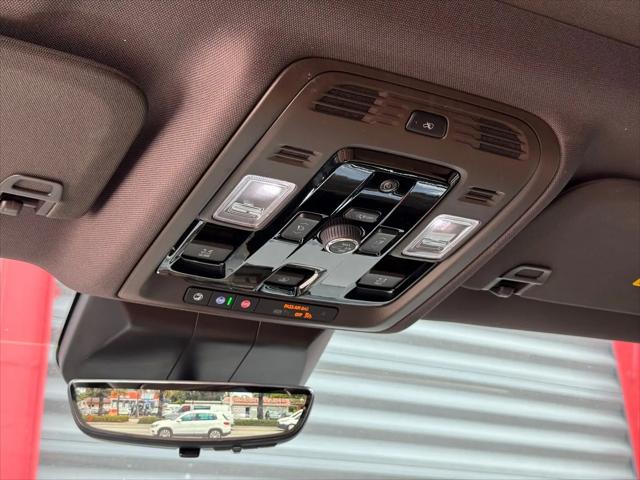 2025 Cadillac Escalade ESV Premium Luxury