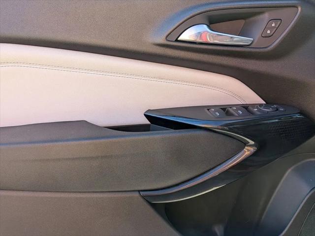 2025 Chevrolet Trax FWD LT