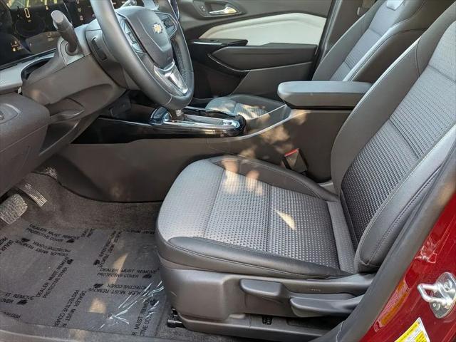 2025 Chevrolet Trax FWD LT